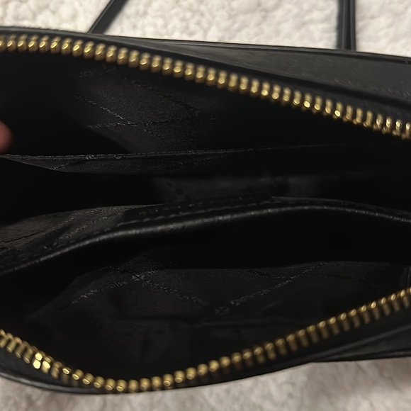 Michael Kors Crossbody Black Leather - Picture 4 of 4